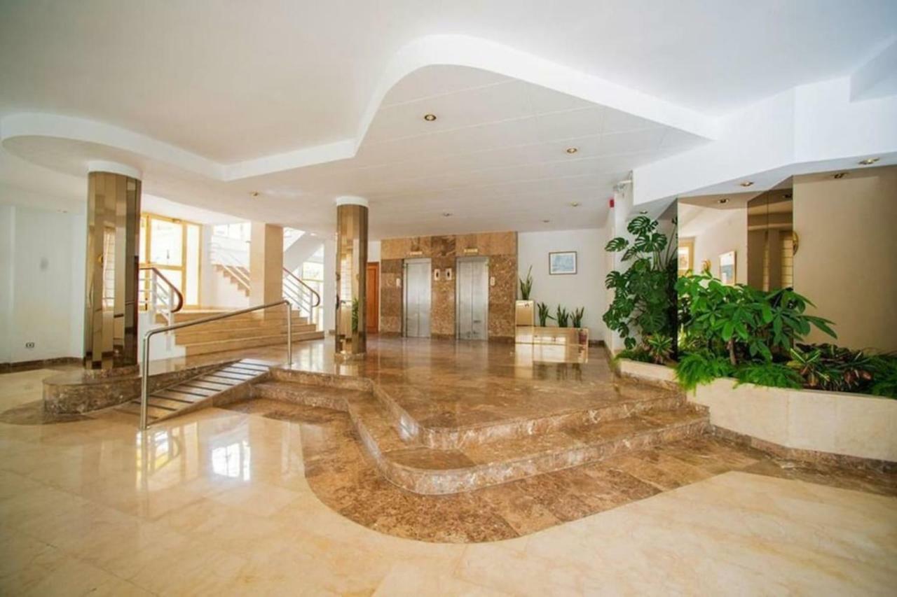 Апартаменти Cozy Beach Penthouse Салоу Екстер'єр фото